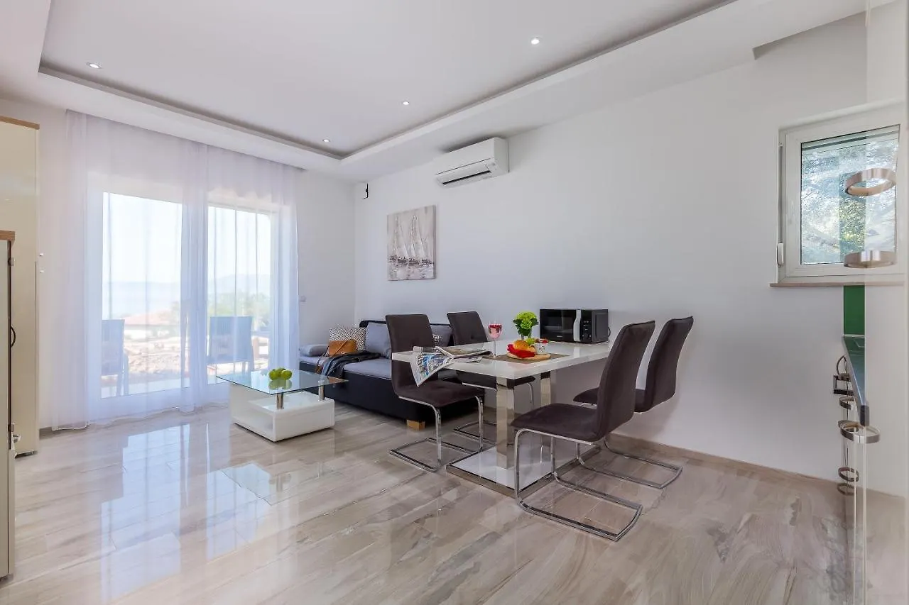 Luxury Apartments Kostrena With Pool 2 0*,  克罗地亚