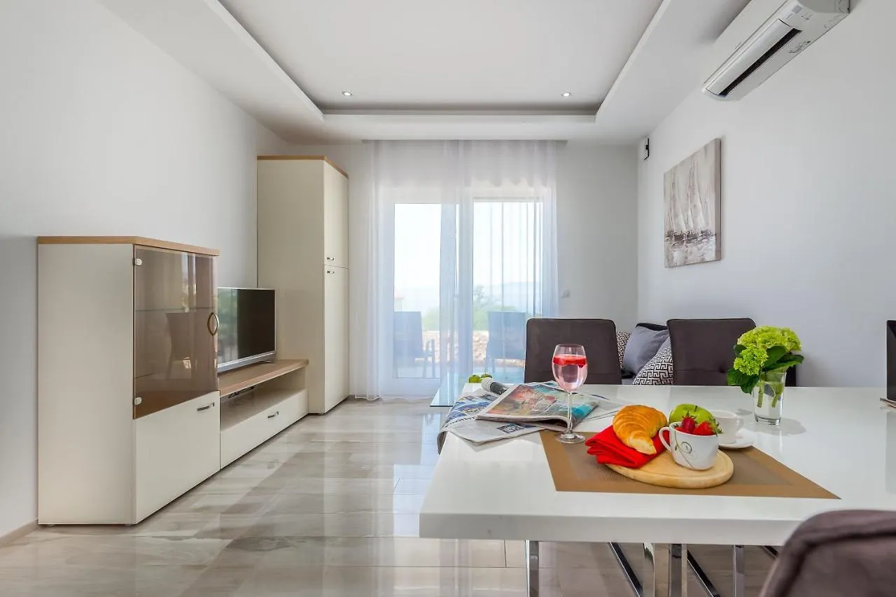 Luxury Apartments Kostrena With Pool 2 0*,  Kroatien